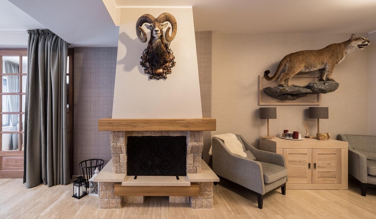 Chalet Alpina Moroeni Zewnętrze zdjęcie